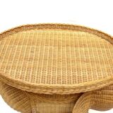 Elephant bass table in rattan.