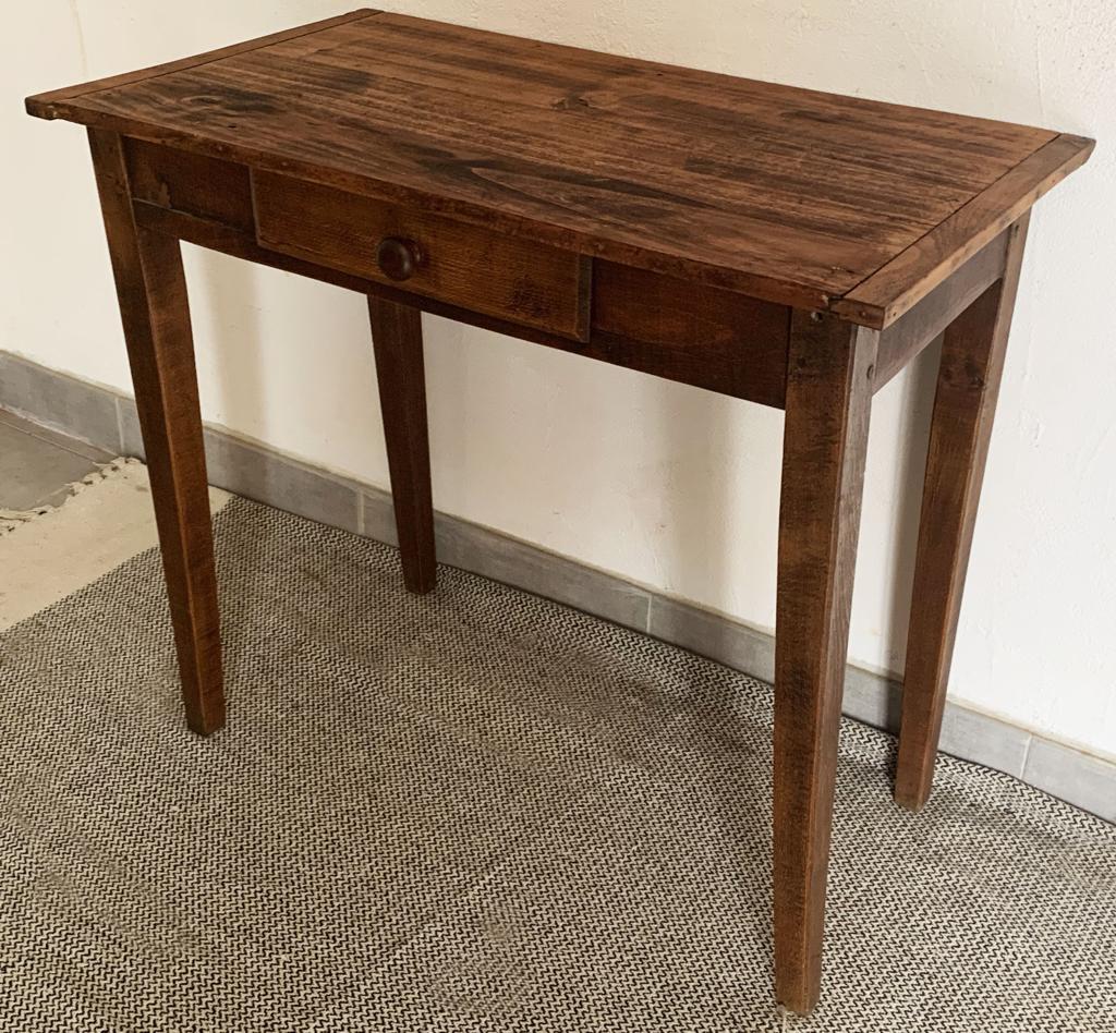 Farm table