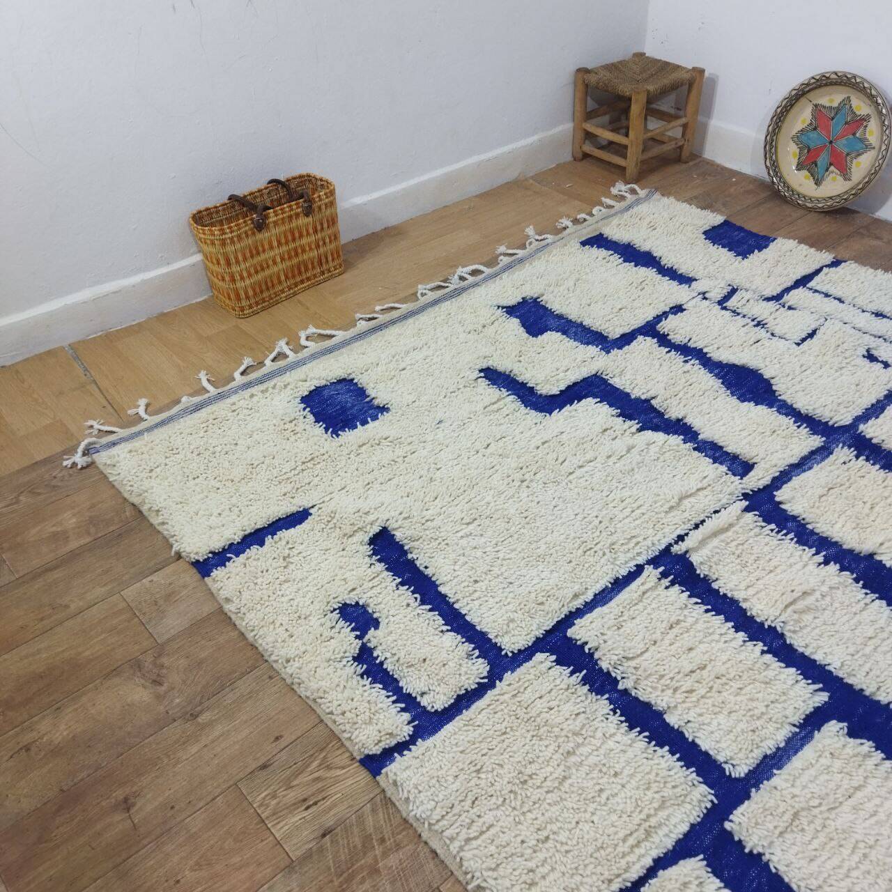 Azilal vintage rug 310x200 cm - Blue geometric patterns