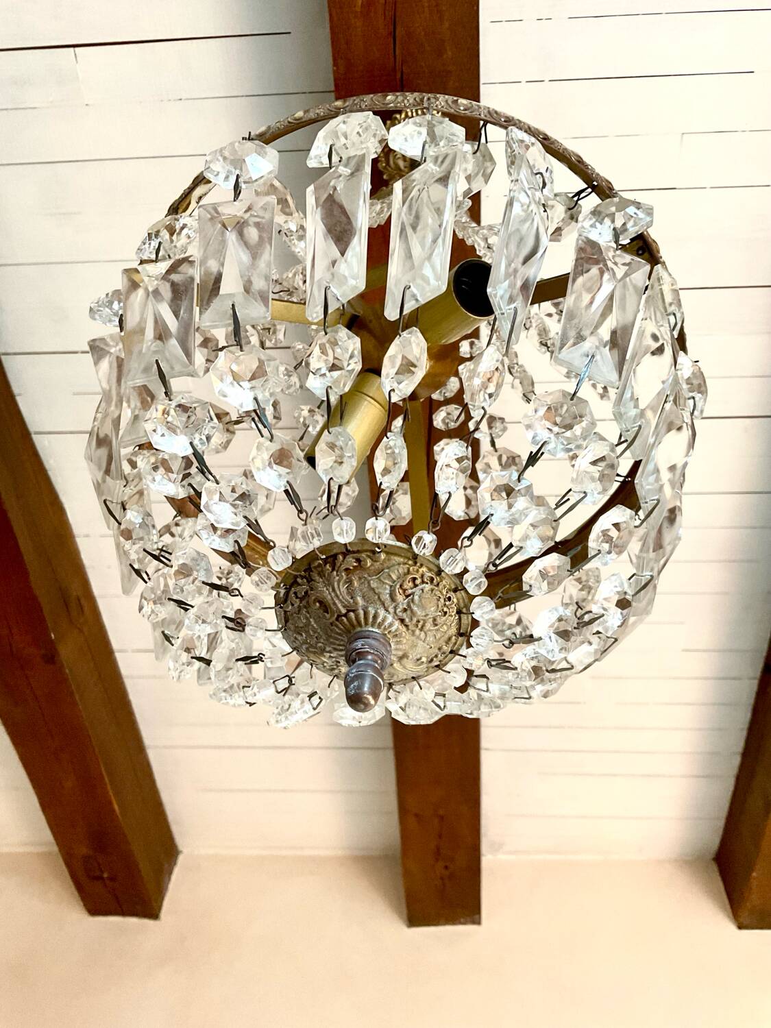 Balloon chandelier with tassels