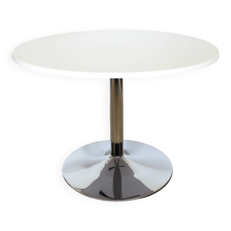 Space Age round table with chrome tulip base