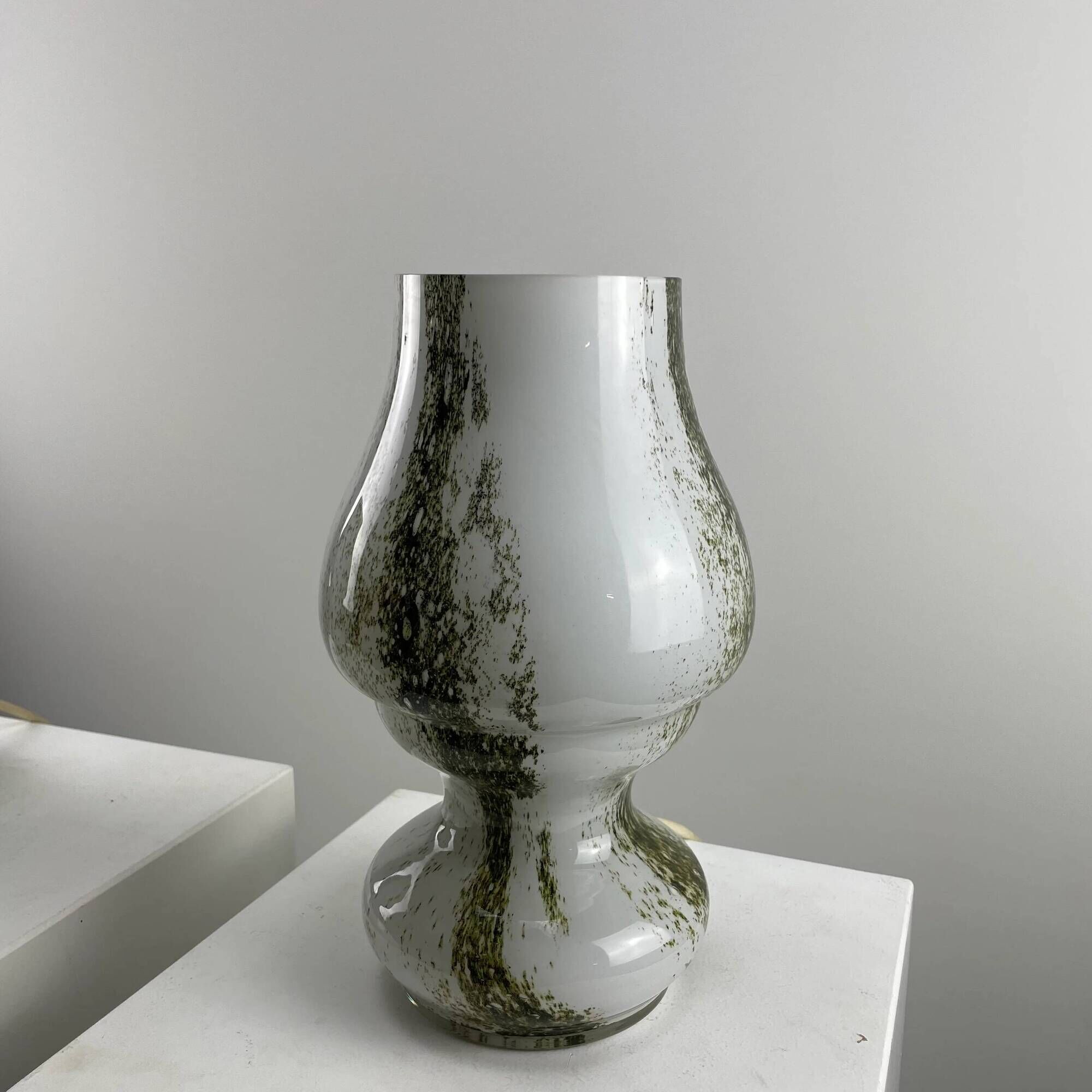 Pair of mushroom table lamps in white and green glass by Doria Leuchten, 1970.