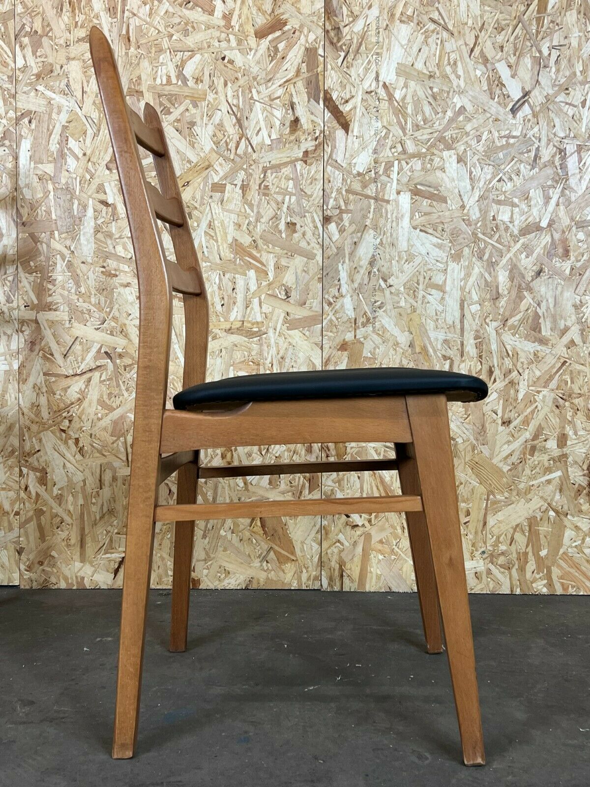 2 chairs
