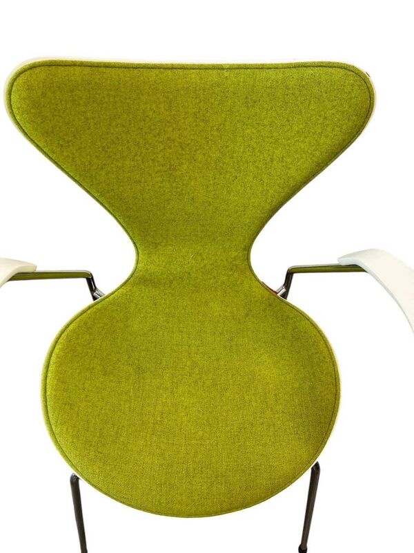 Chaise vintage vert vif avec accoudoirs, Fritz Hansen Série 7