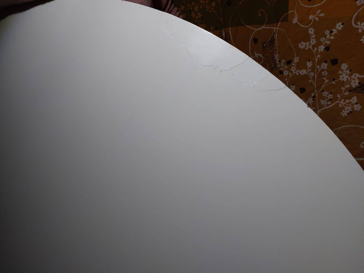 Vintage tulip table 1970