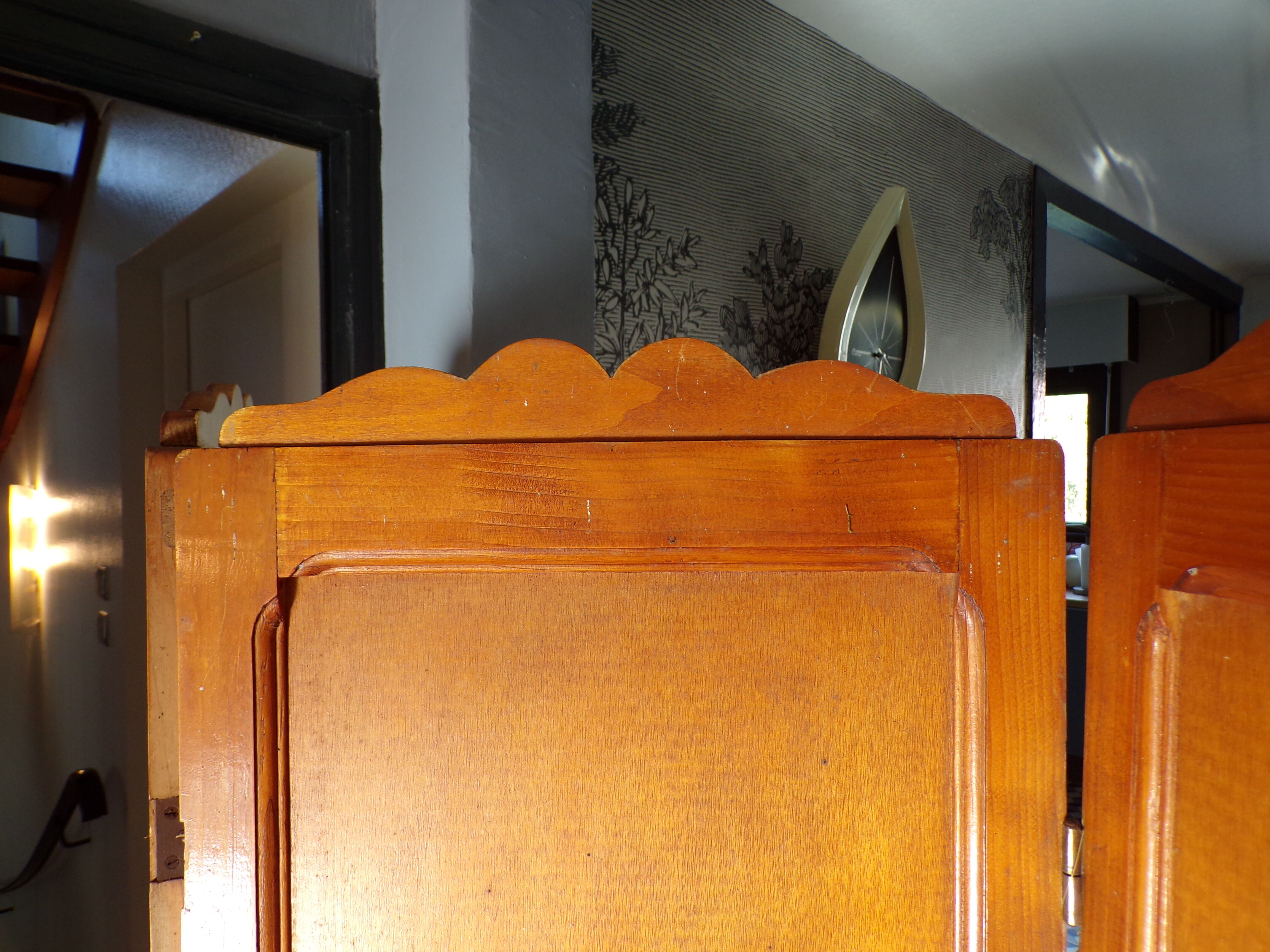 Old screen 9 wooden panels