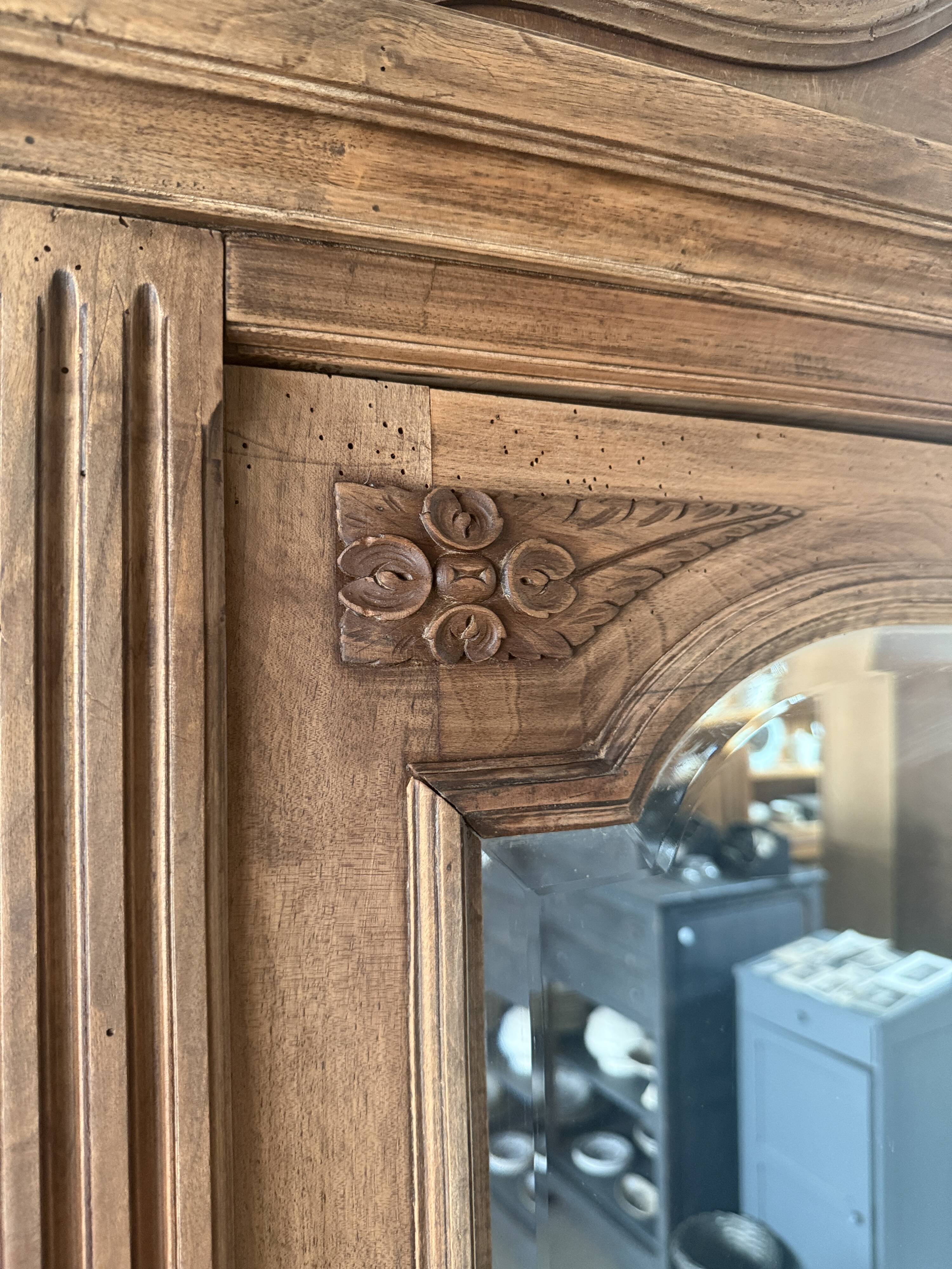Grande armoire à glace ancienne (rénovée)