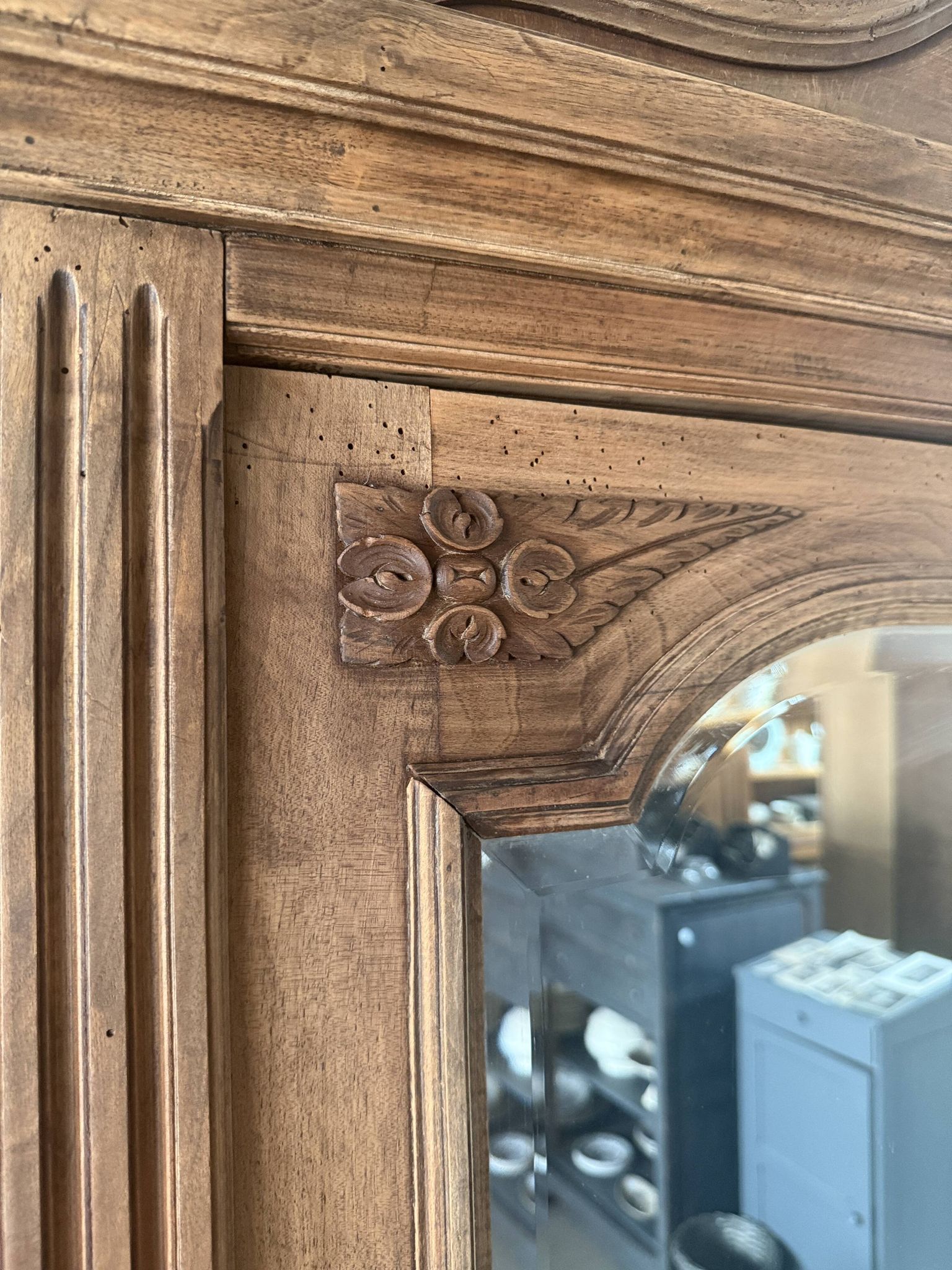 Grande armoire à glace ancienne (rénovée)