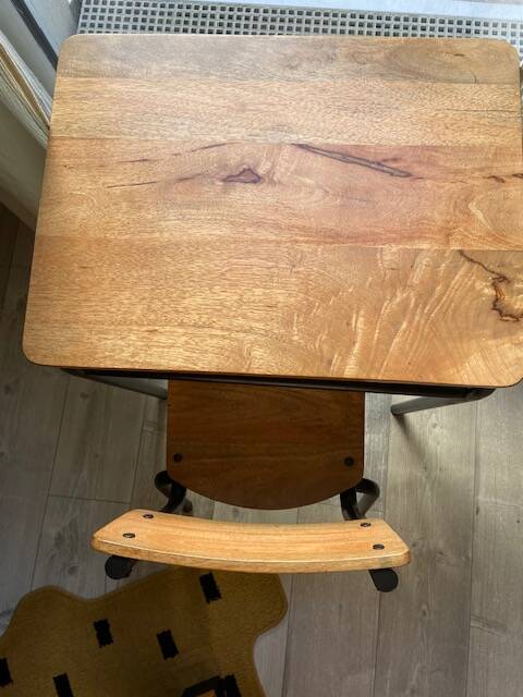 Bonton wooden children's desk and chair