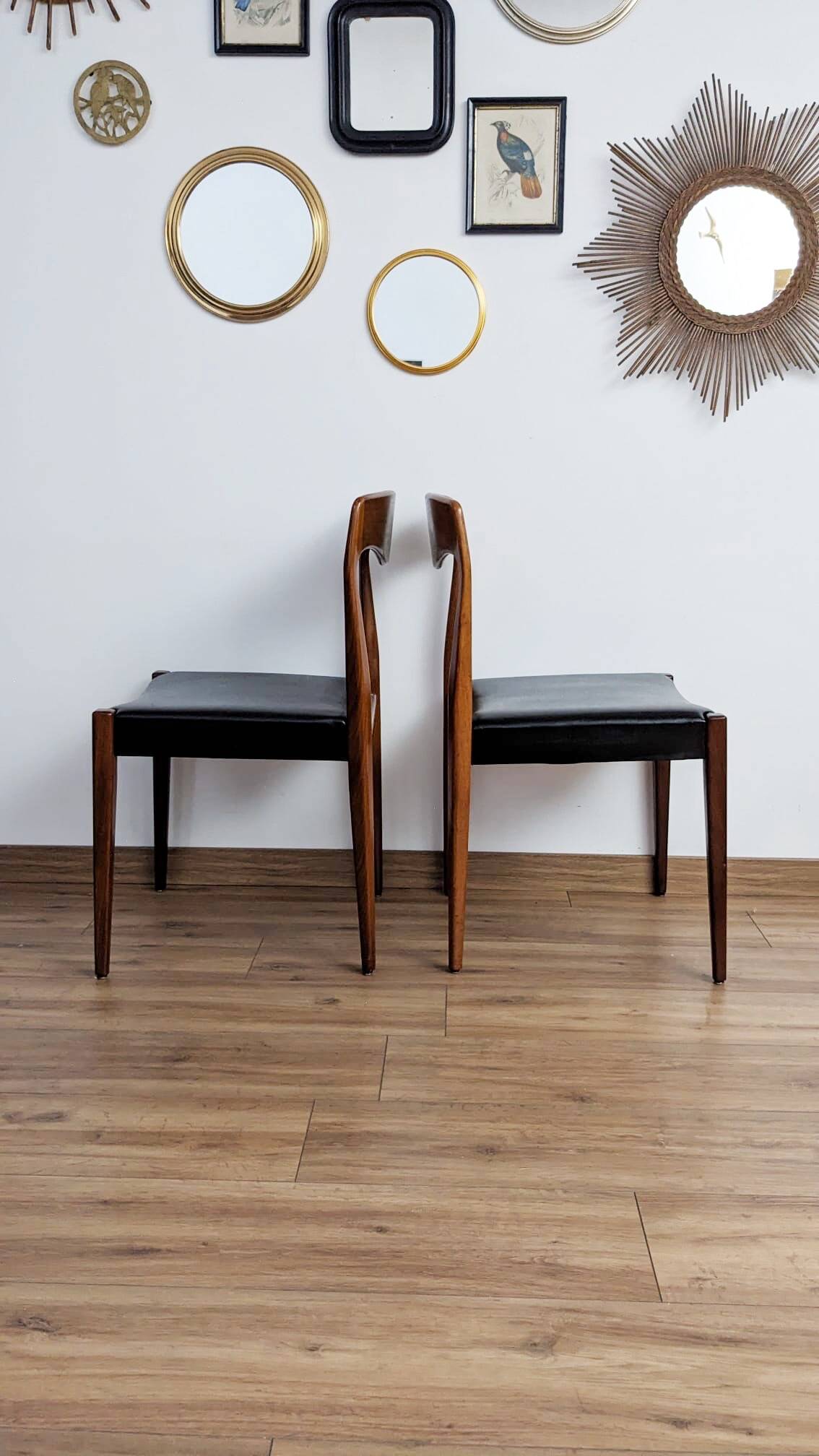 Set of 4 Scandinavian chairs