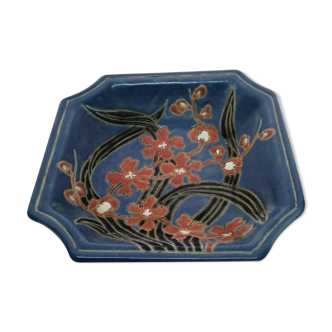 Ceramic dish decorated Flowers