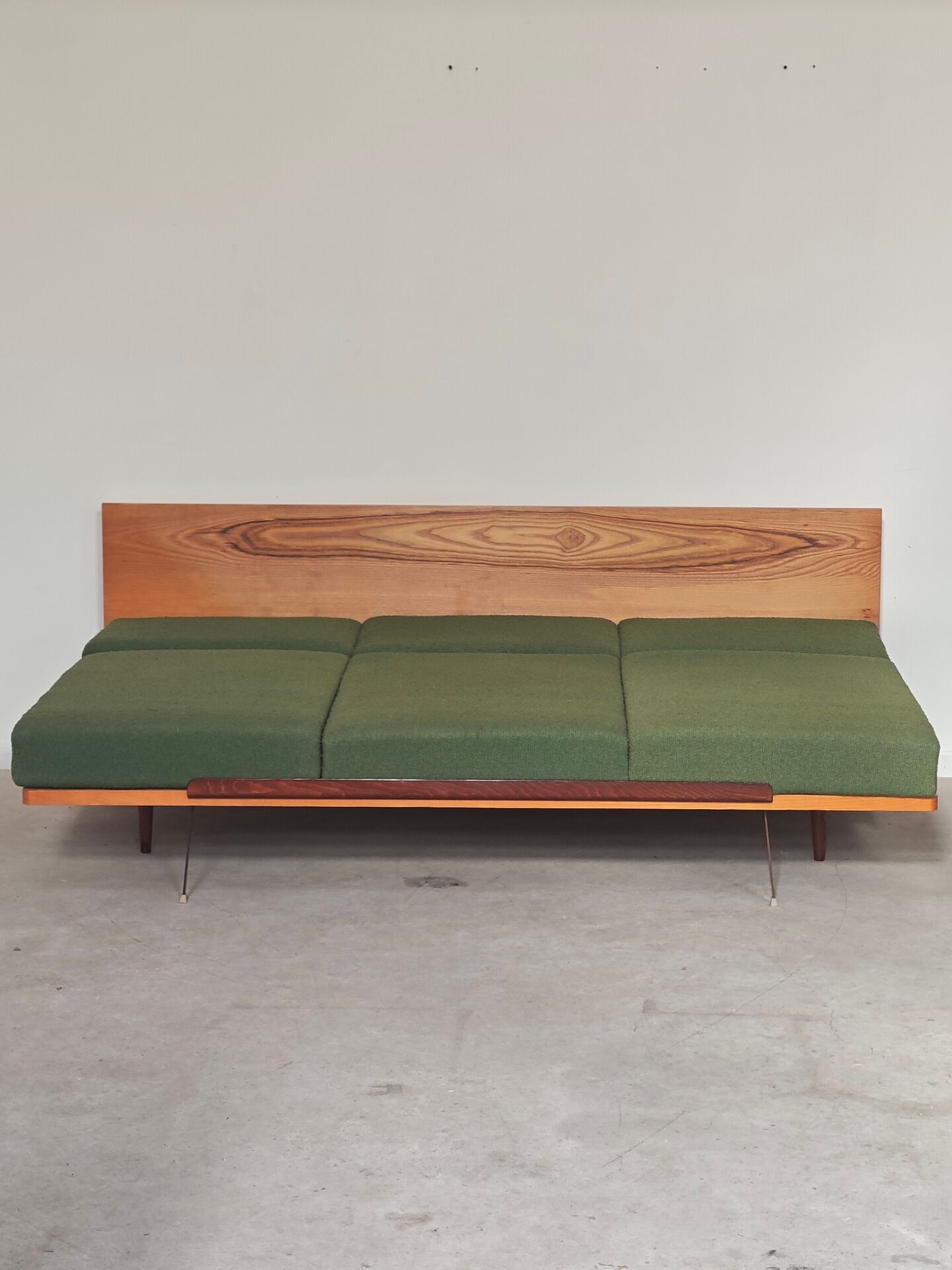 Green folding bench sofa by UP Zavody 1970