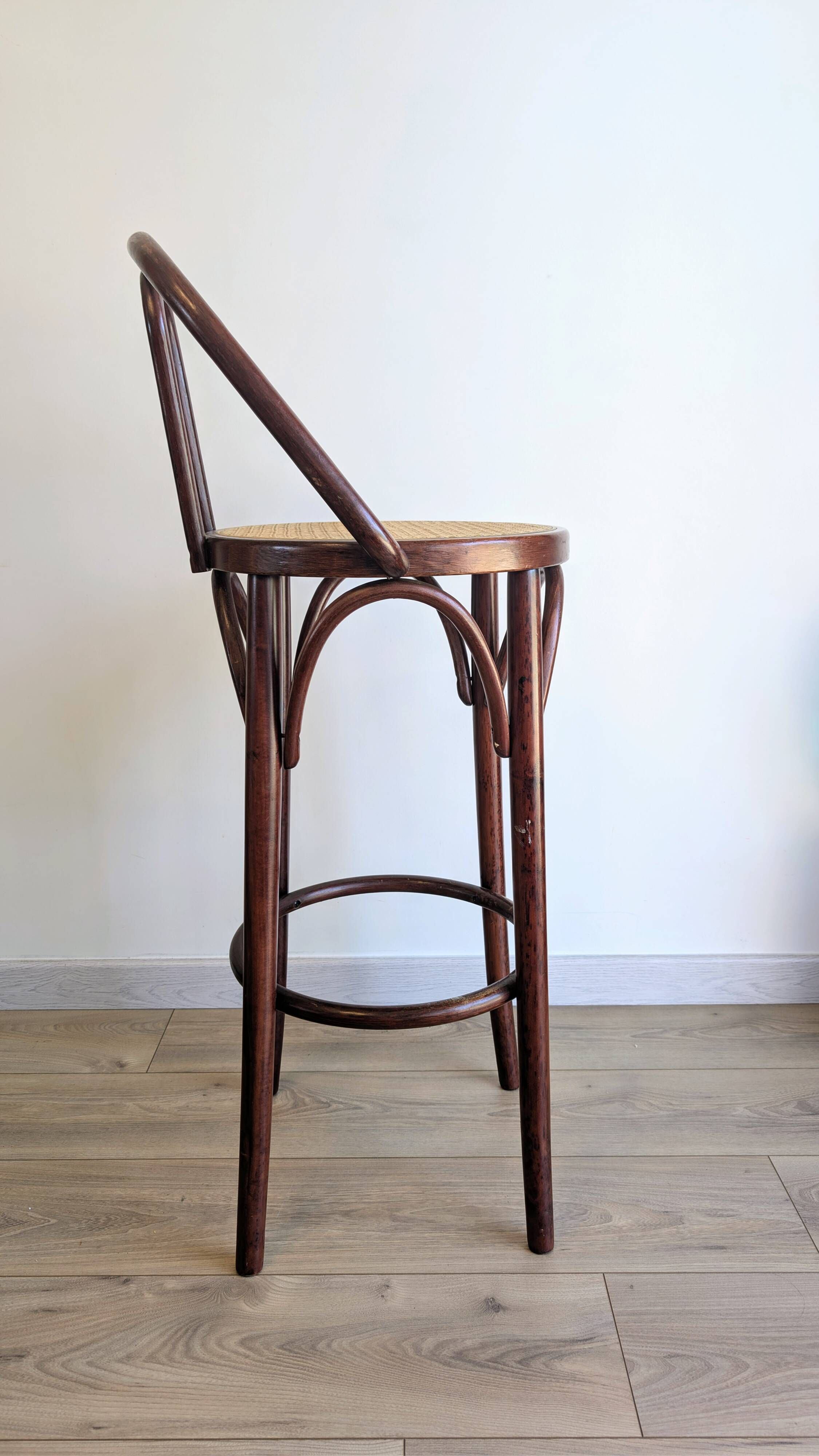 Bistro bar chair in curved wood and cane in Thonet style