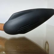 Lampe de bureau zoomorphe en merisier et polycarbonate
