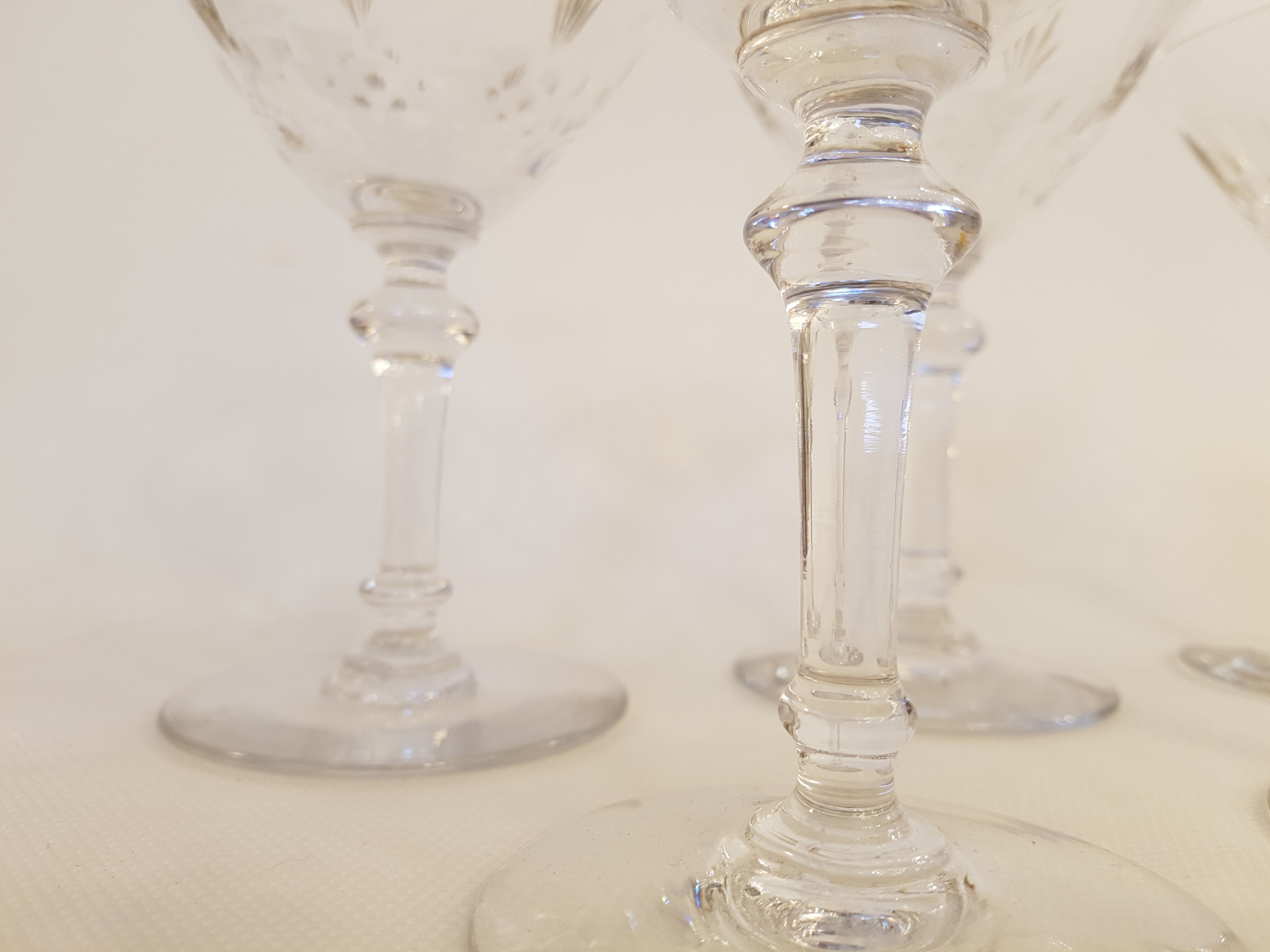 6 Baccarat crystal champagne cups, around 1920