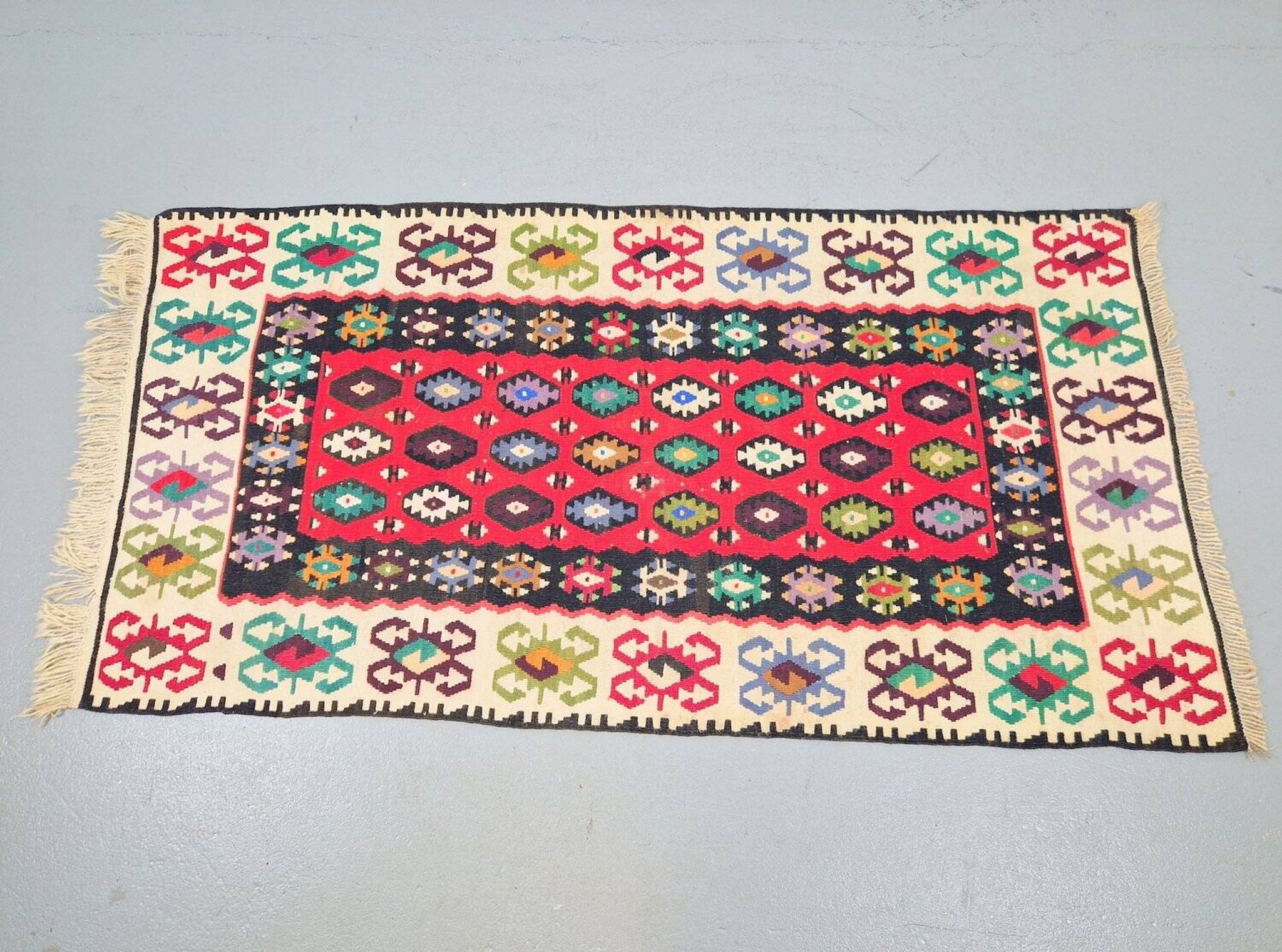 Tapis mural boho vintage Kelim, années 1950