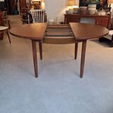 Table à repas de style scandinave en teck