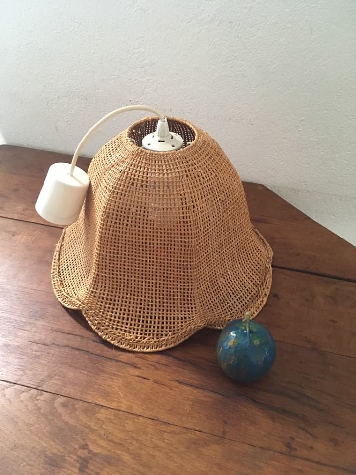 Hanging lamp in wicker