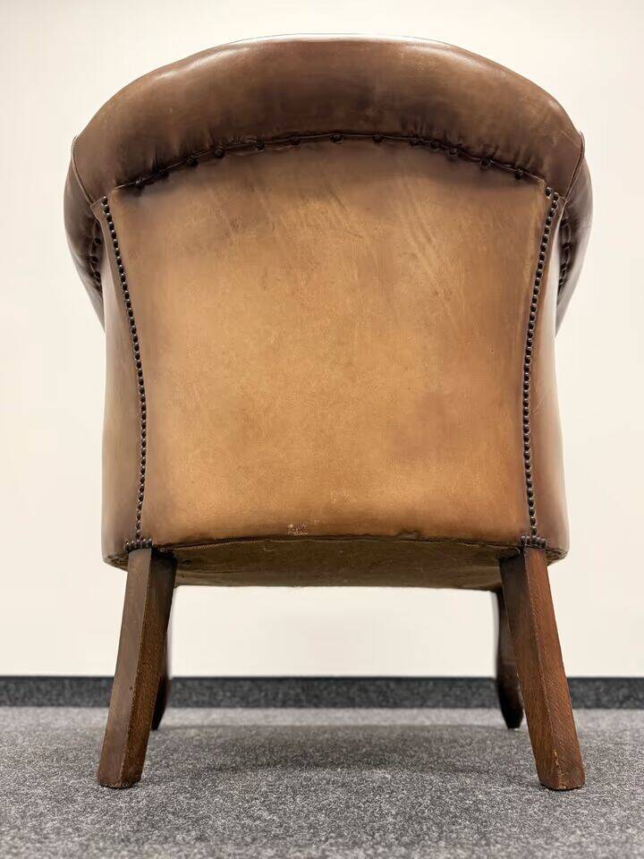 Classic Club Chair in Vintage Sheepskin Leather