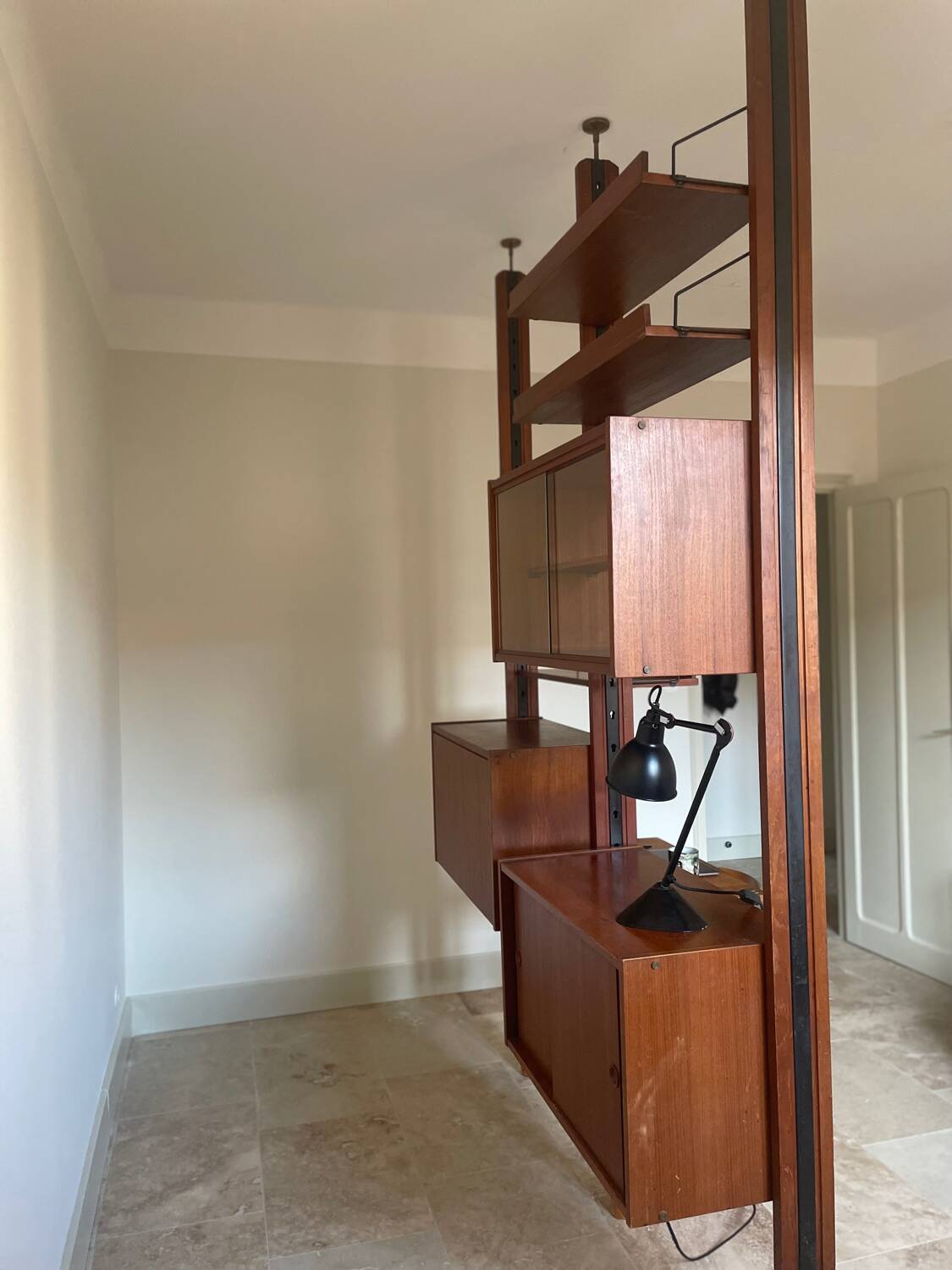 Double-sided modular library room divider