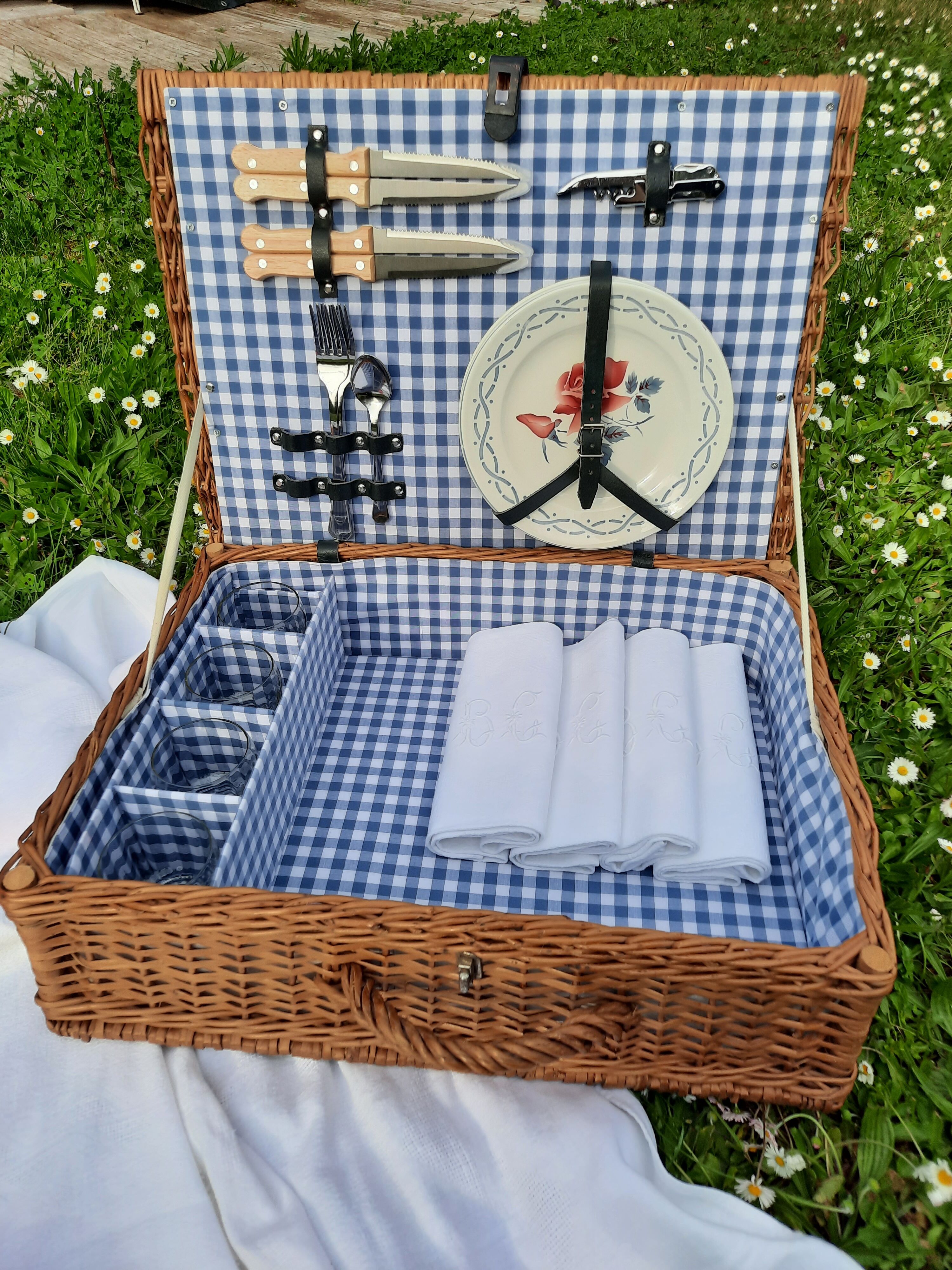 Vintage picnic basket