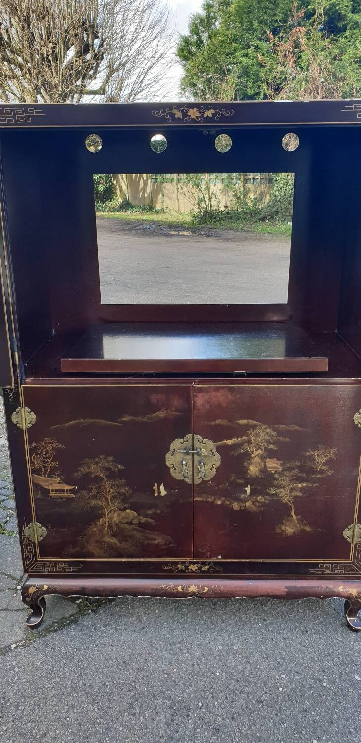 Chinese lacquer TV cabinet from the seventies