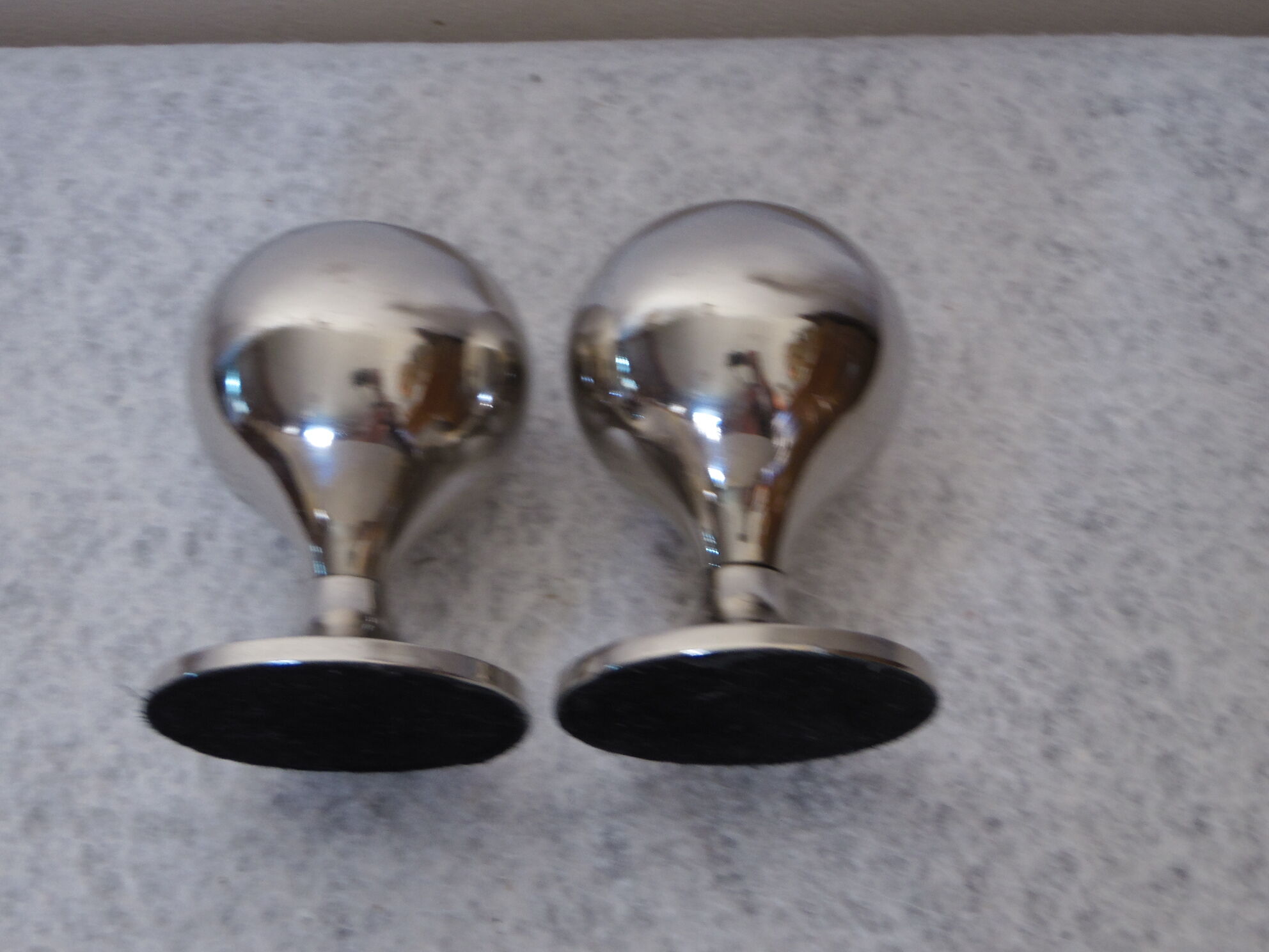 Scandinavian candlesticks duo