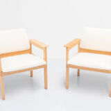 Set of two vintage lounge seats