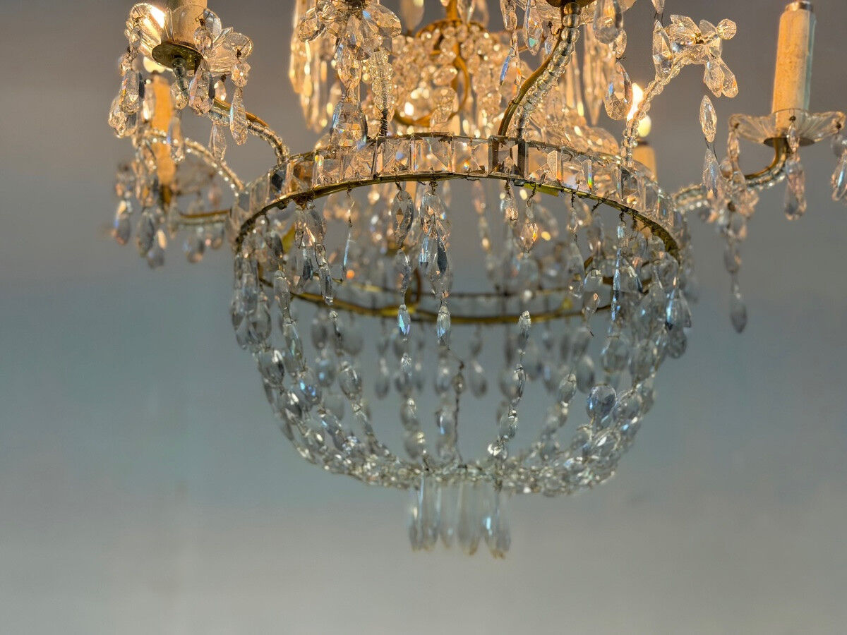 Crystal bead lustre, 19th century