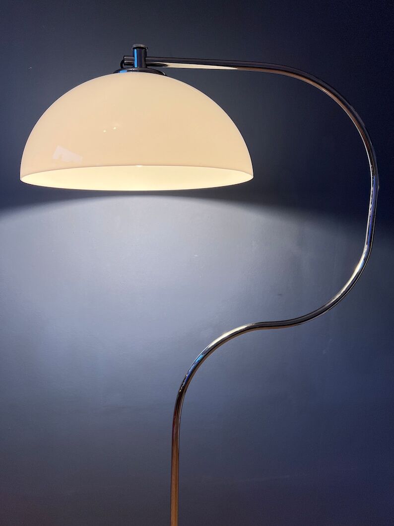 Space age snake floor lamp