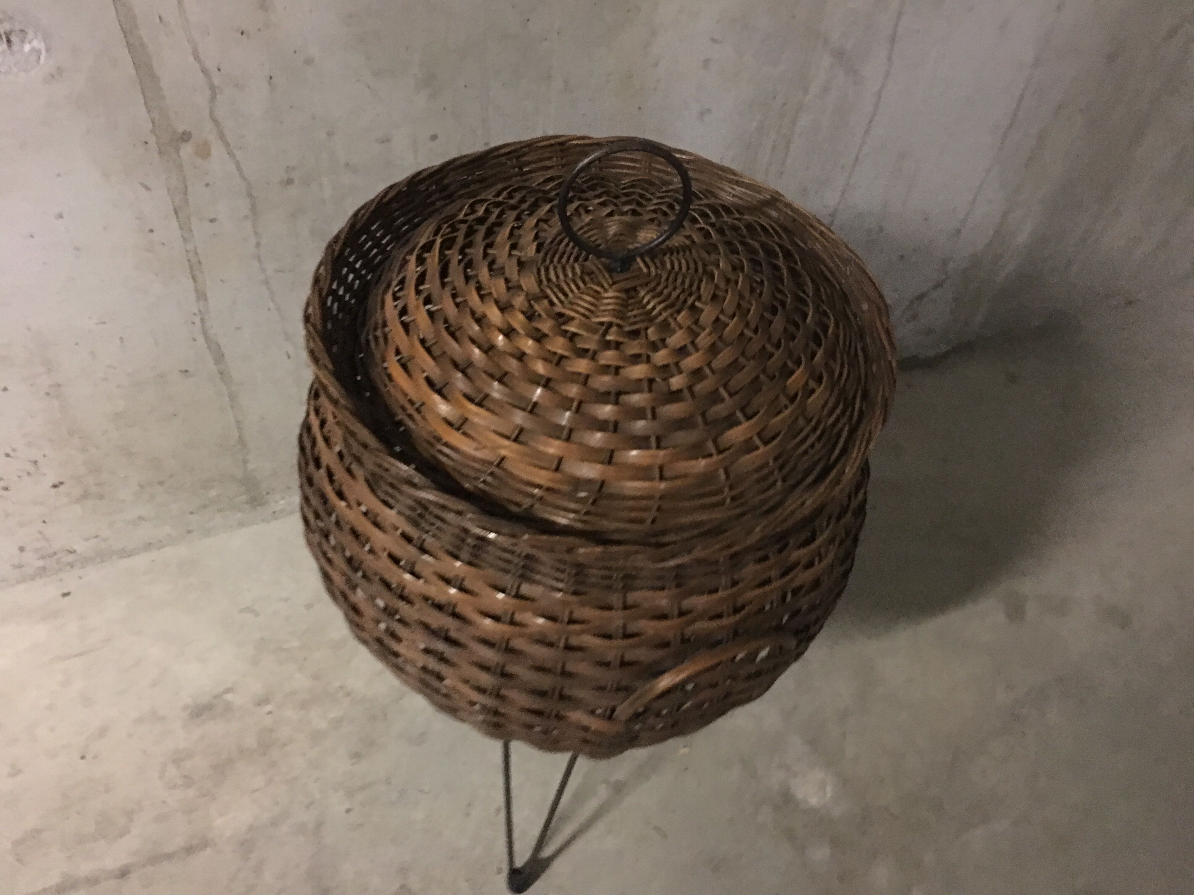 Rattan worker