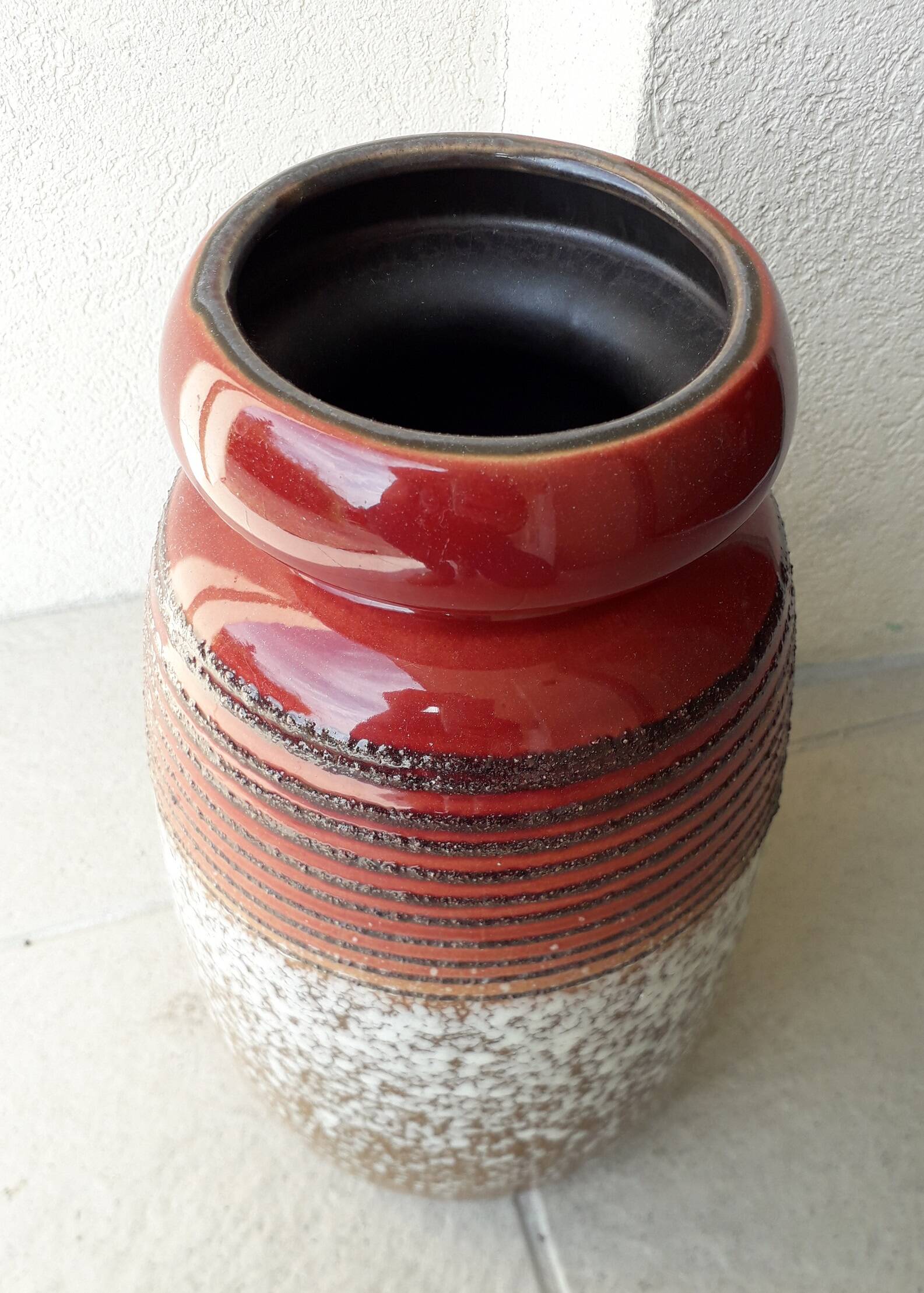 Ceramic vase