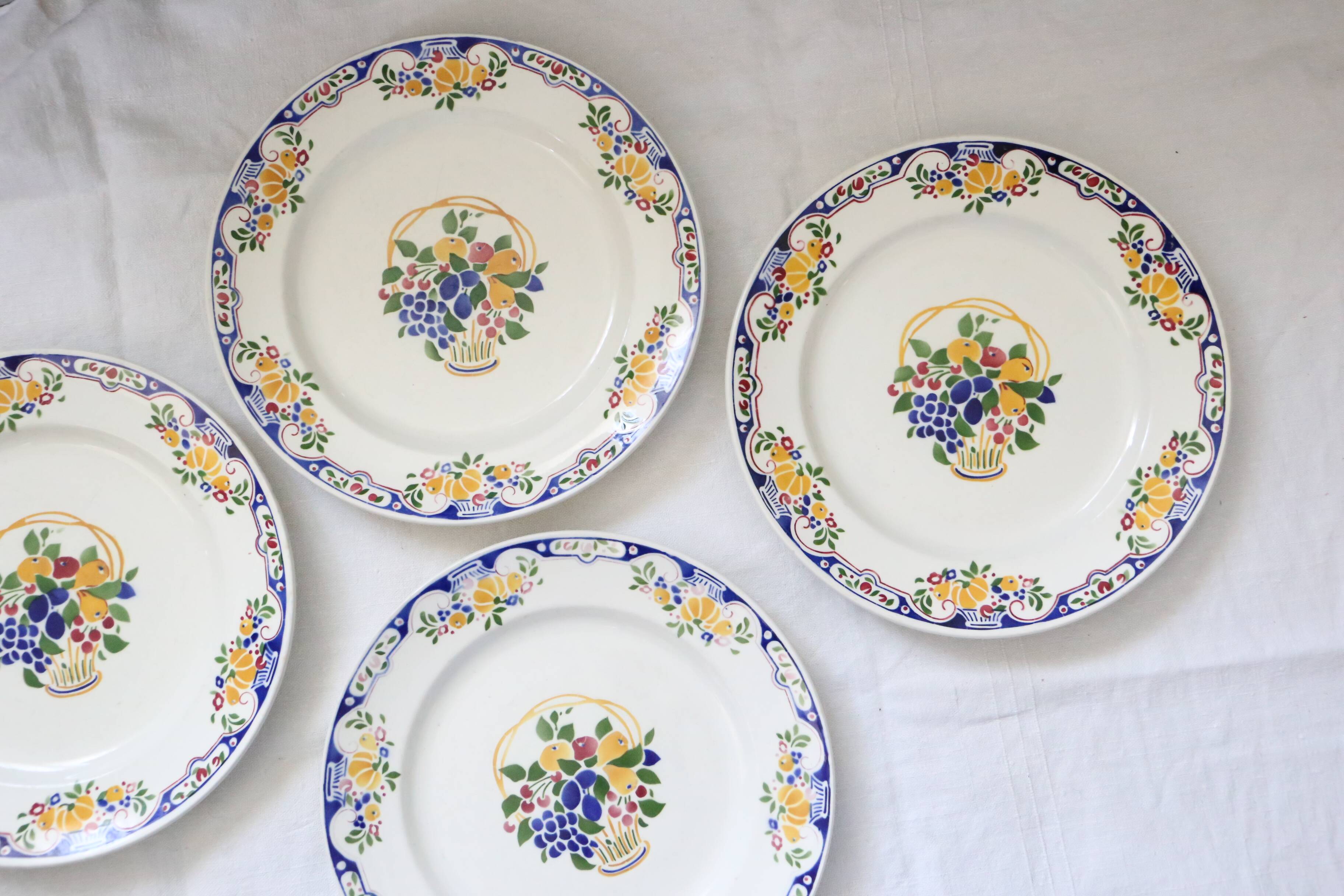 Set of 6 Boch dinner plates, Fructidor service, vintage