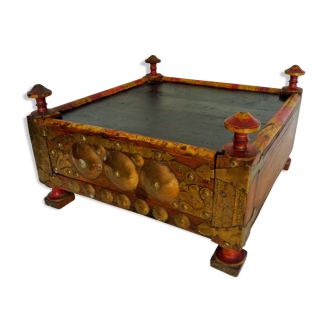 Table coffre peinture polychrome Inde