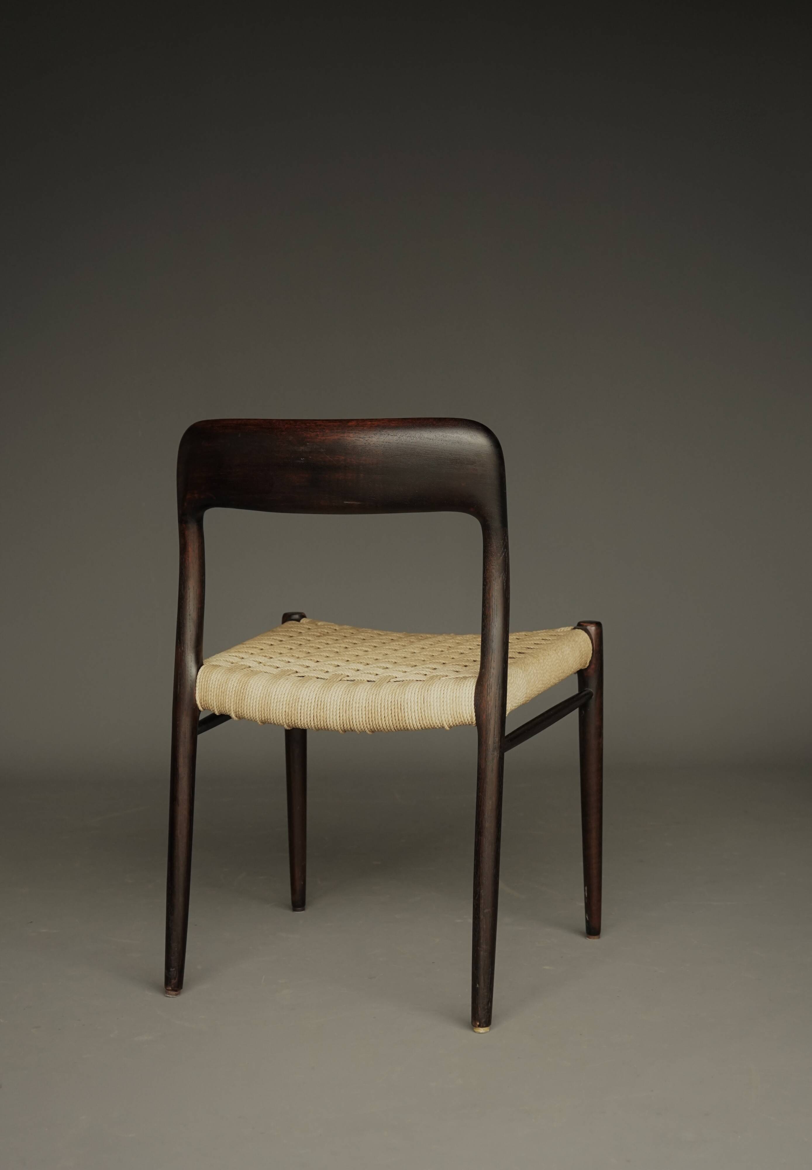 Chaises Model 75 par Niels Otto Møller pour J.L. Moller, années 1960, ensemble de 6