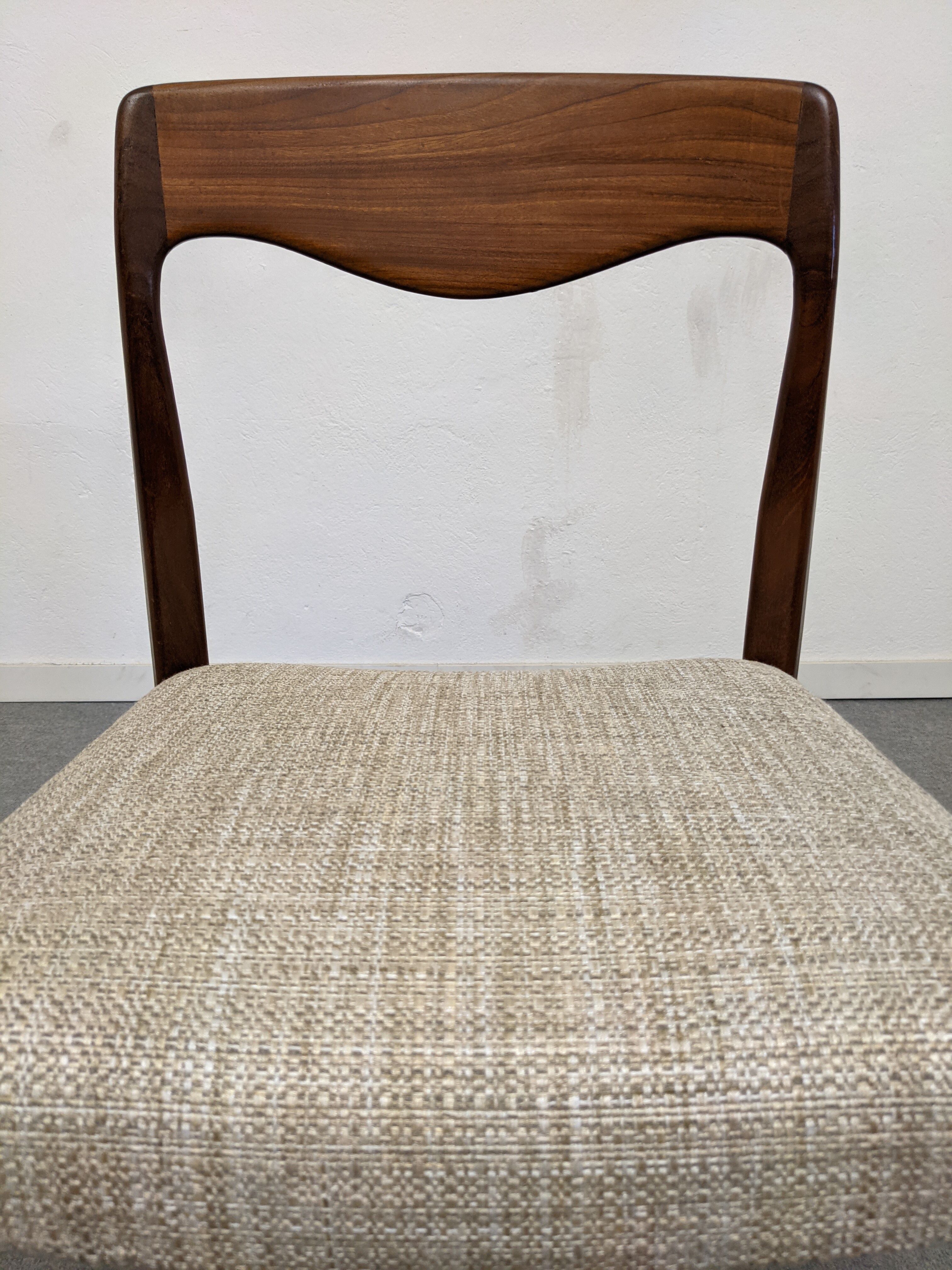 Set of 6 Danish chairs from the 70