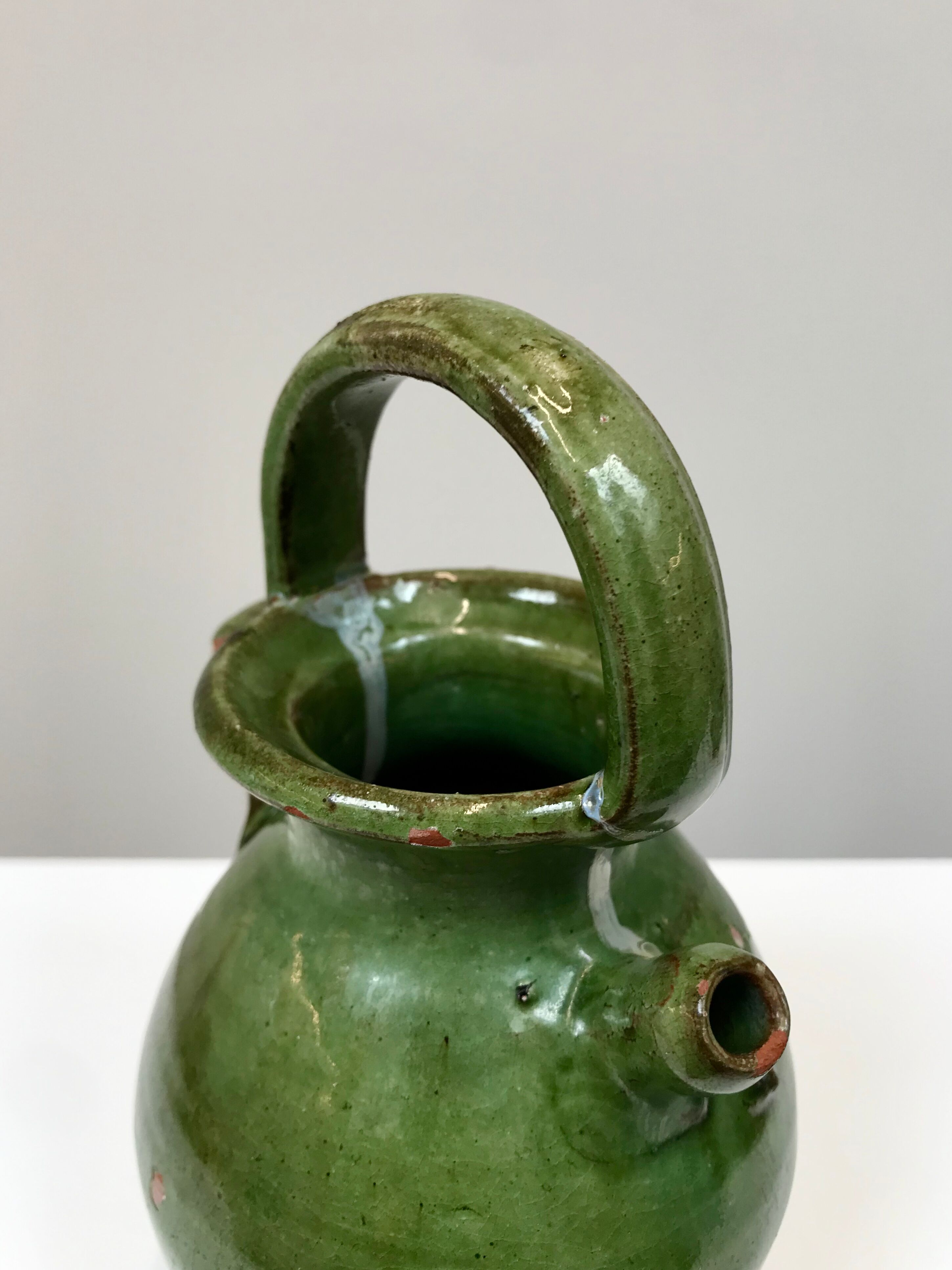 Green terracotta gargoulette