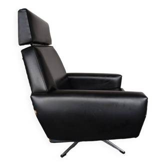 Fauteuil pivotant en skaï noir, années 1960