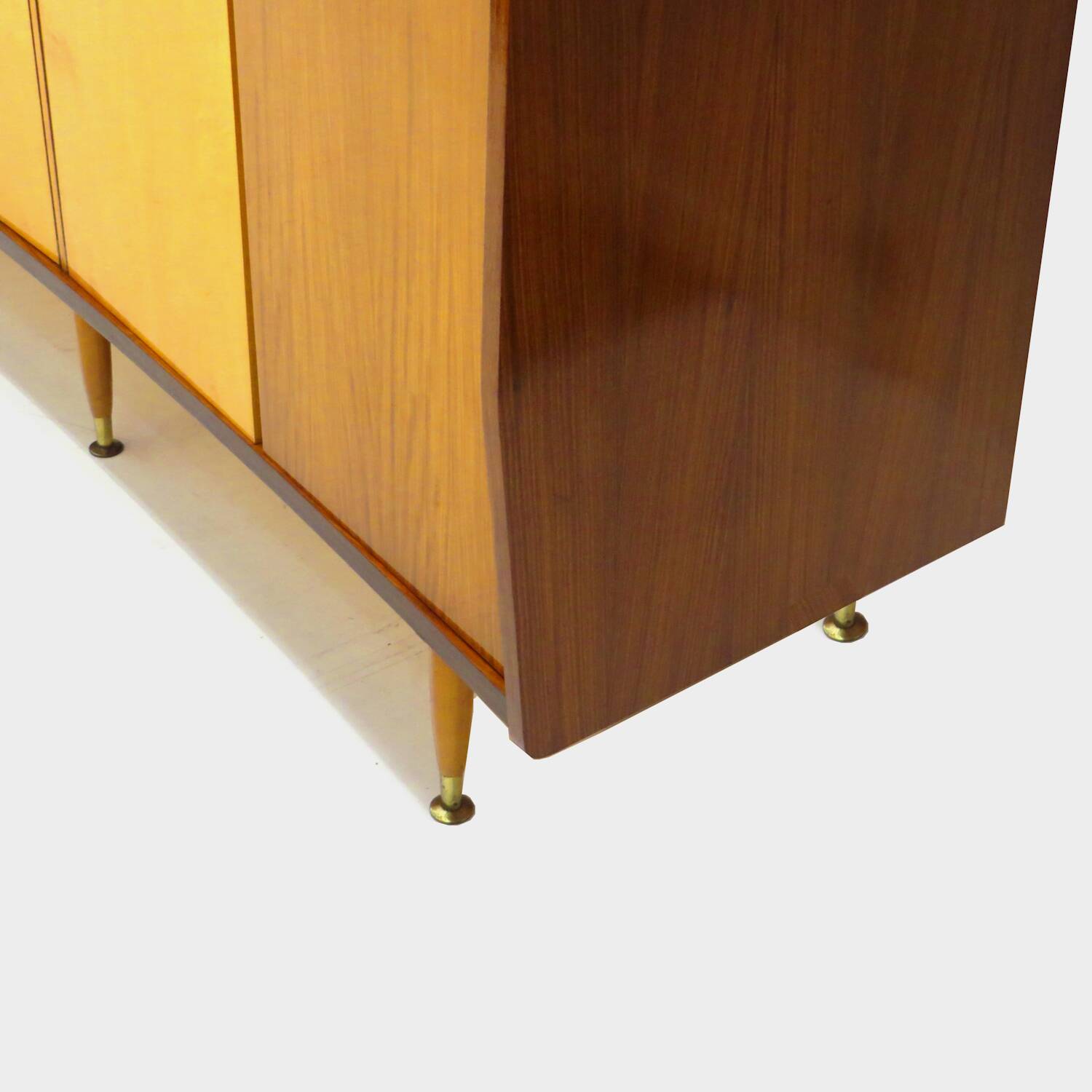 Armoire vintage à 4 portes, design moderne du milieu du siècle, en érable et teck, années 1950