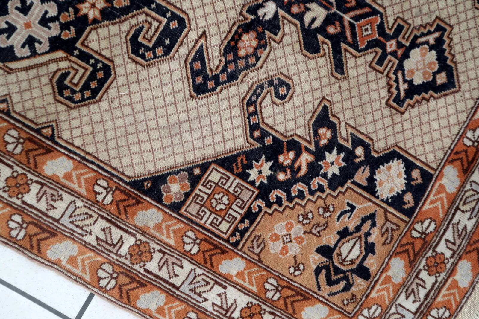 Handmade vintage Turkish Sivas rug 3.8' x 6.3' (118cm x 194cm) 1950s