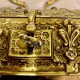 Jewelry chest with its bronze key, Renaissance style, 19th century fleur-de-lis decoration