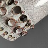 Beautiful, cylinder-shaped hanging lamp in ceramic.