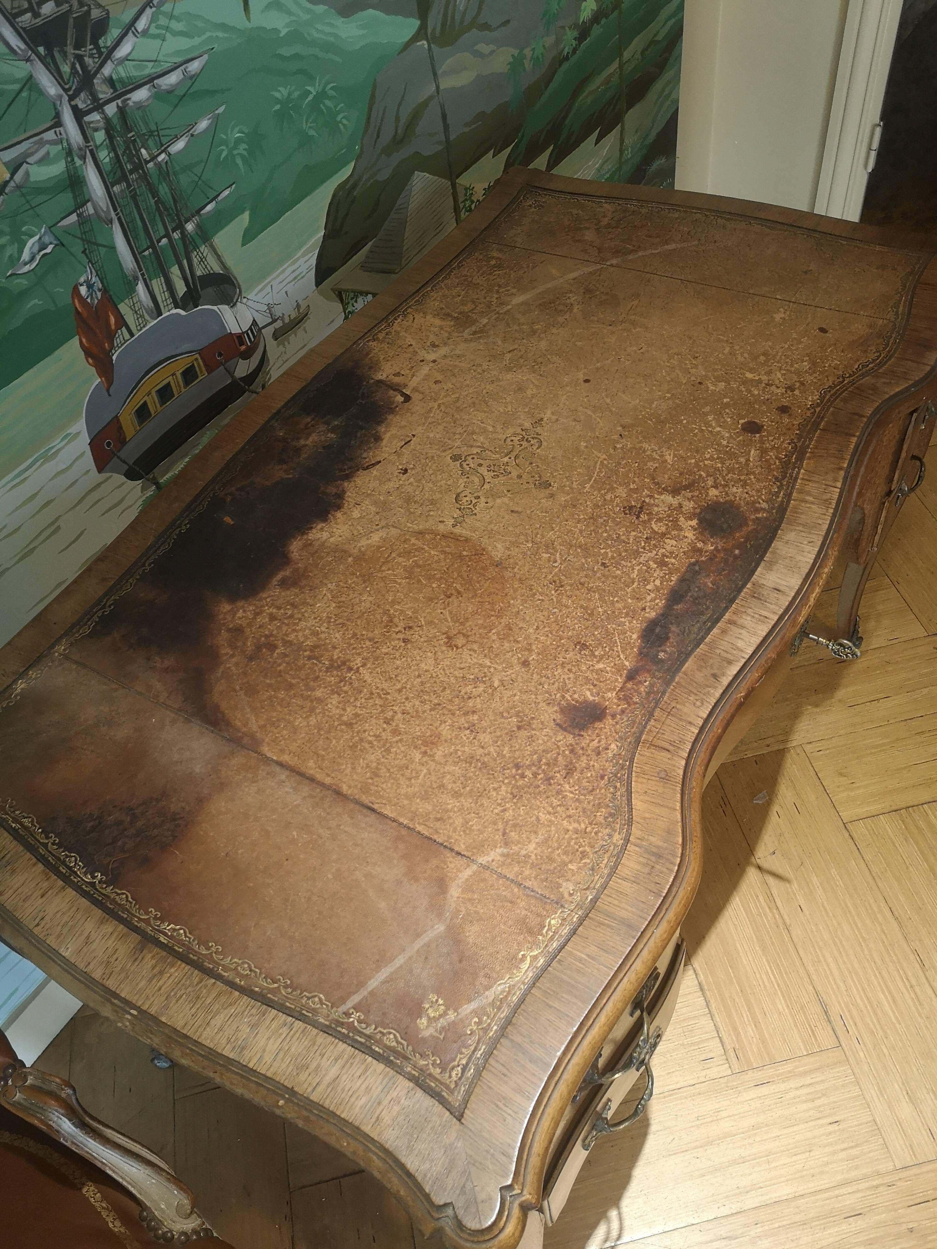 Bureau style Louis XV et son fauteuil