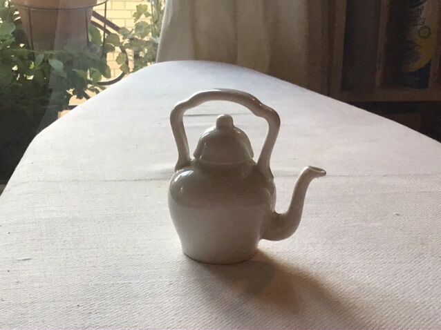 Children's toy teapot