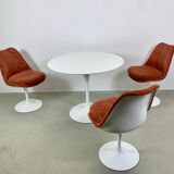 Ensemble de salle à manger Tulip d'Eero Saarinen