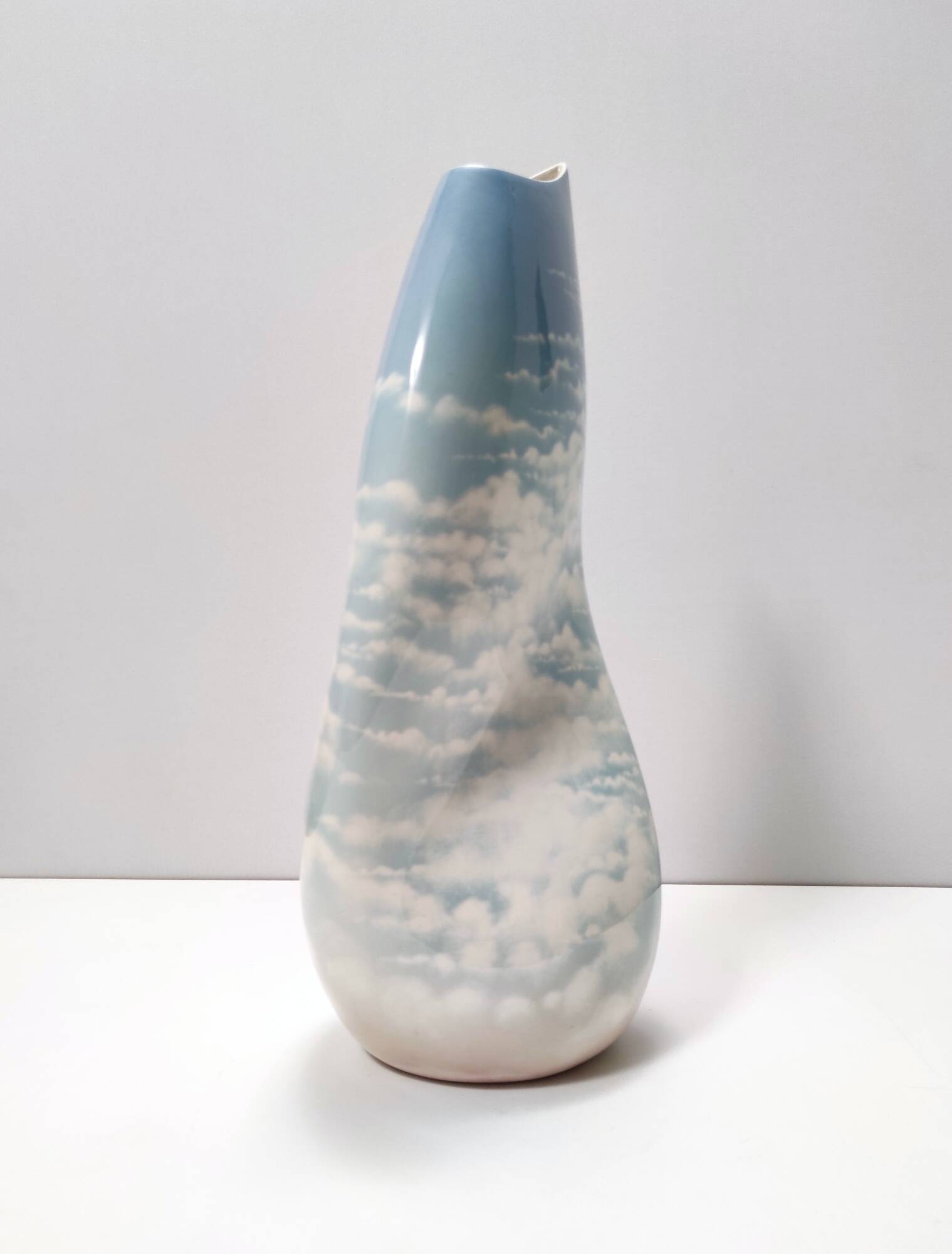 Lacquered and Airbrushed Ceramic Centerpiece /Vase Model Nr 182/2 by Vibi, Italy