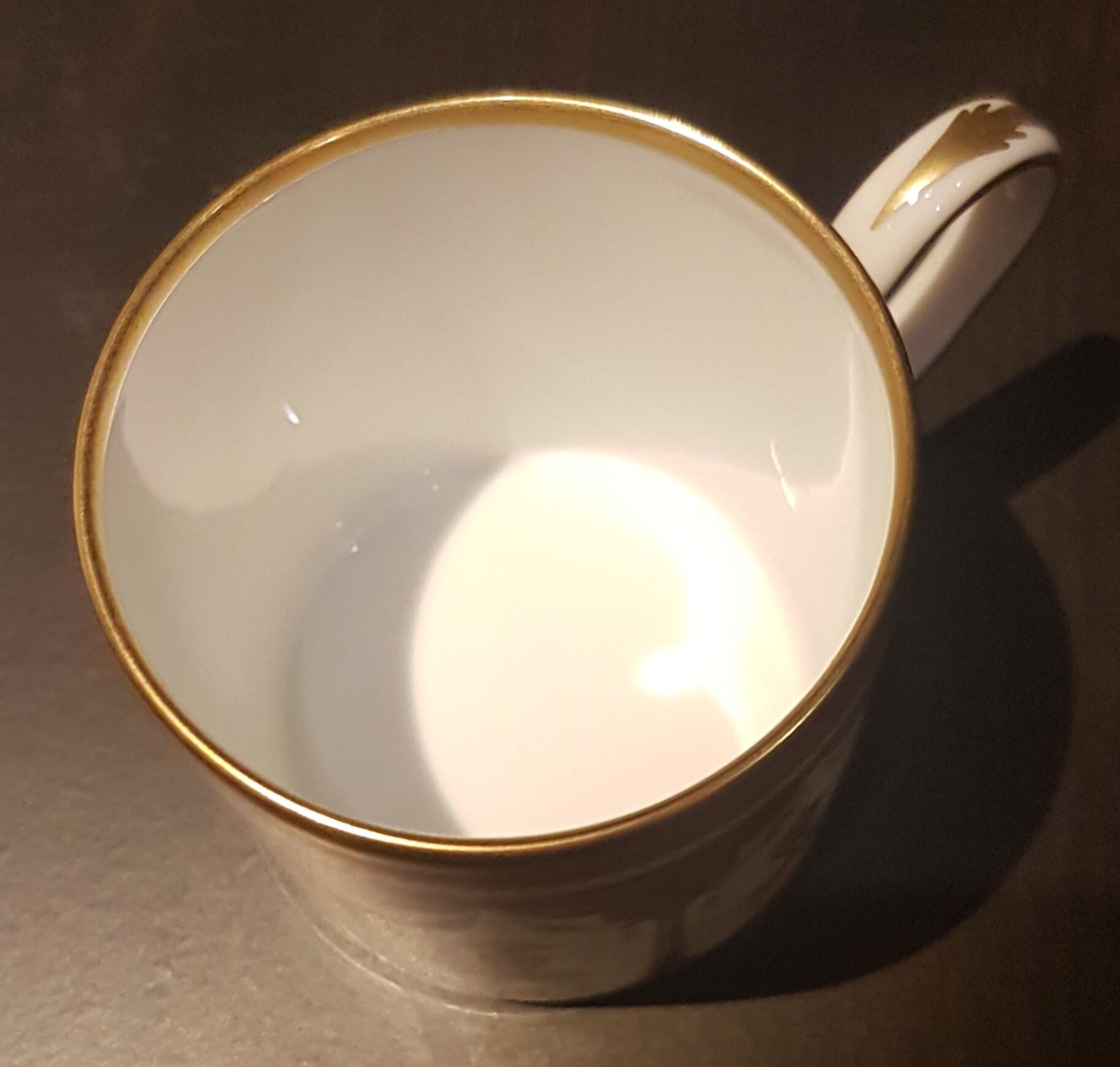 Porcelain cup and cup, royal manufacture of Limoges