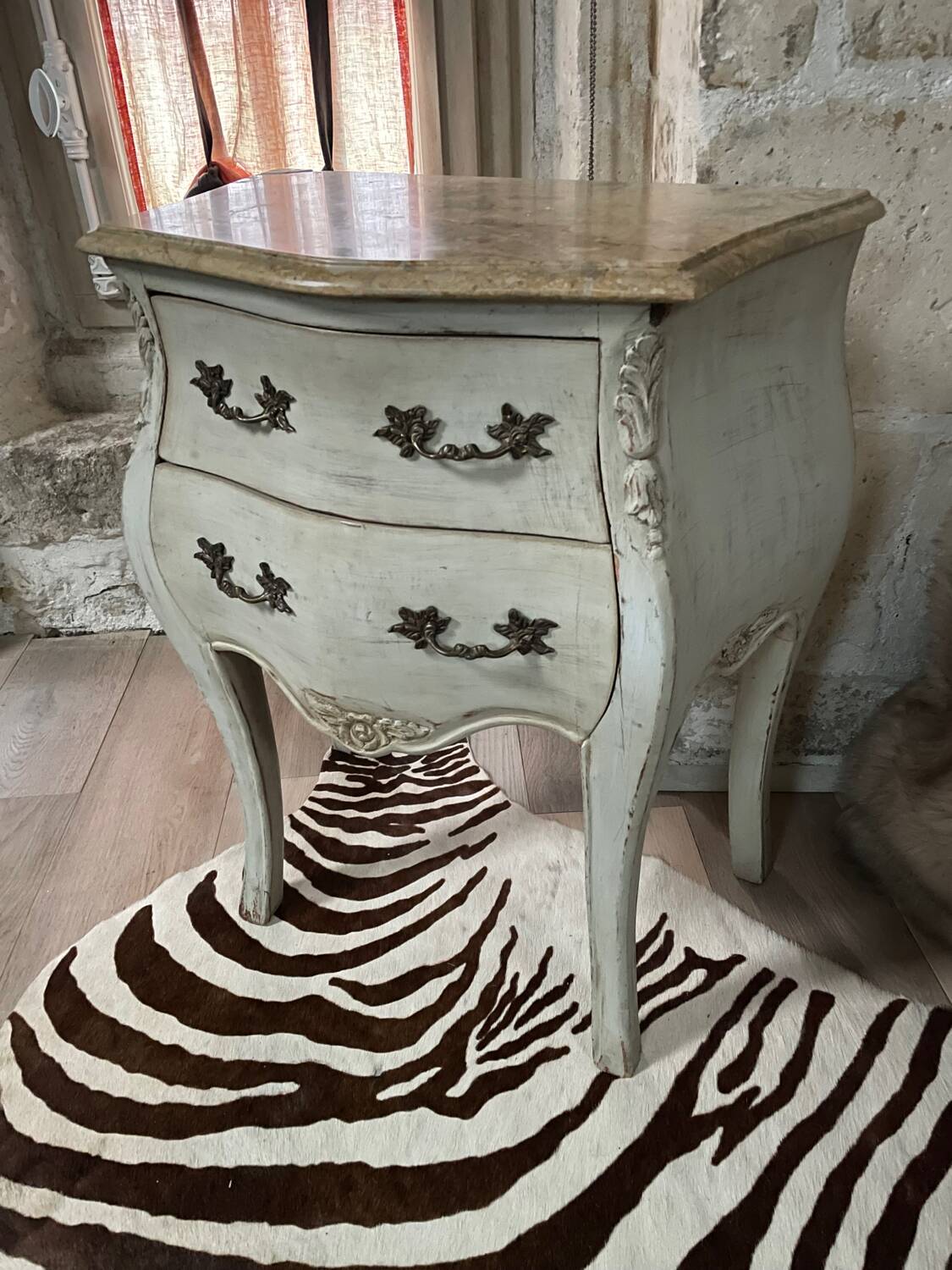 Small Louis XV style chest of drawers