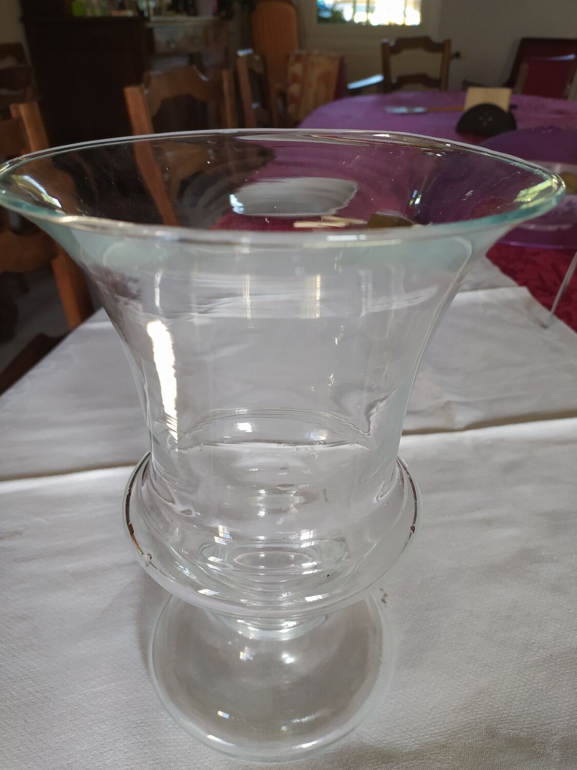 Glass tealight holder