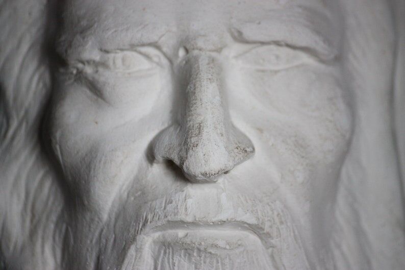 Plaster head depicting Leonardo da Vinci